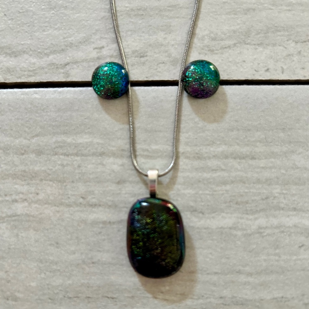 Sparkly green and purple dichroic fused glass pendant and earrings set